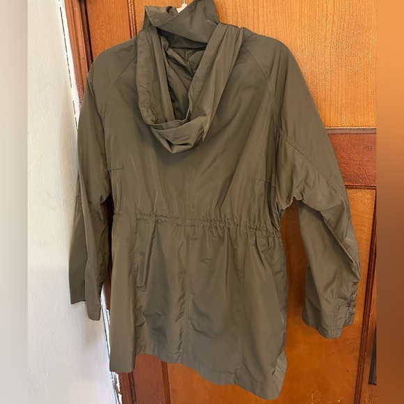 MK Rain Jacket - Picture 3 of 8